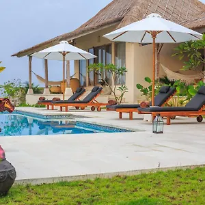 Sunhouse, Mandala Village Pensión